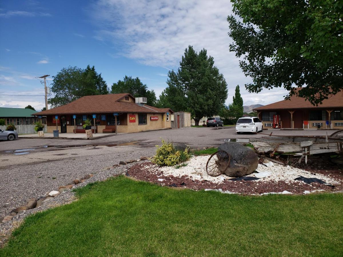 Circleville Butch Cassidy'S Hideoutモーテル エクステリア 写真